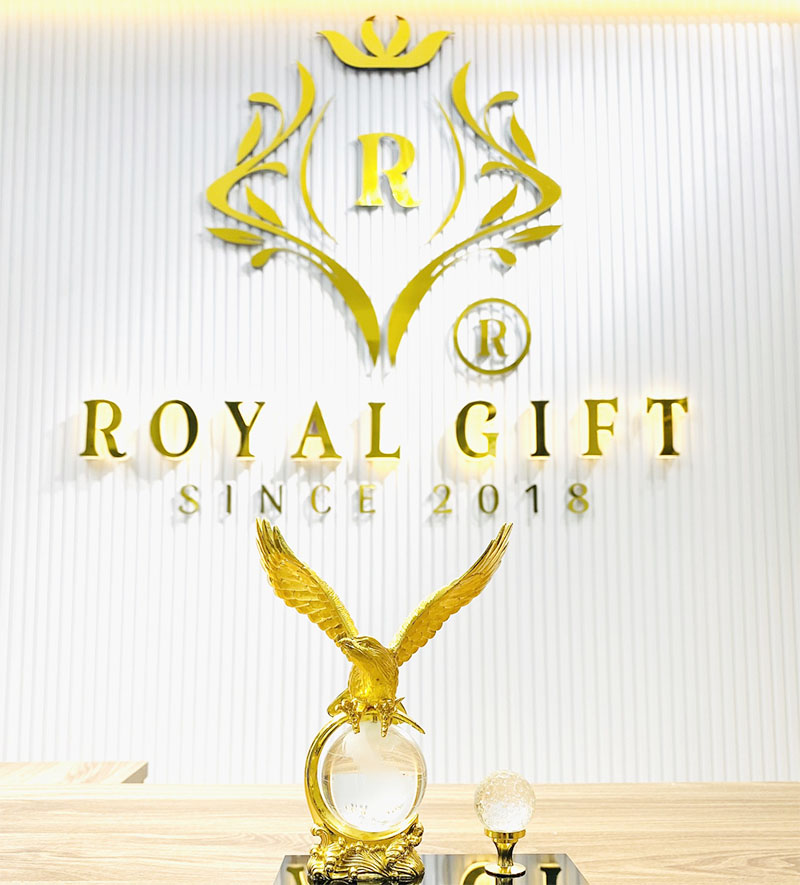 Cúp golf tại Royal Gift