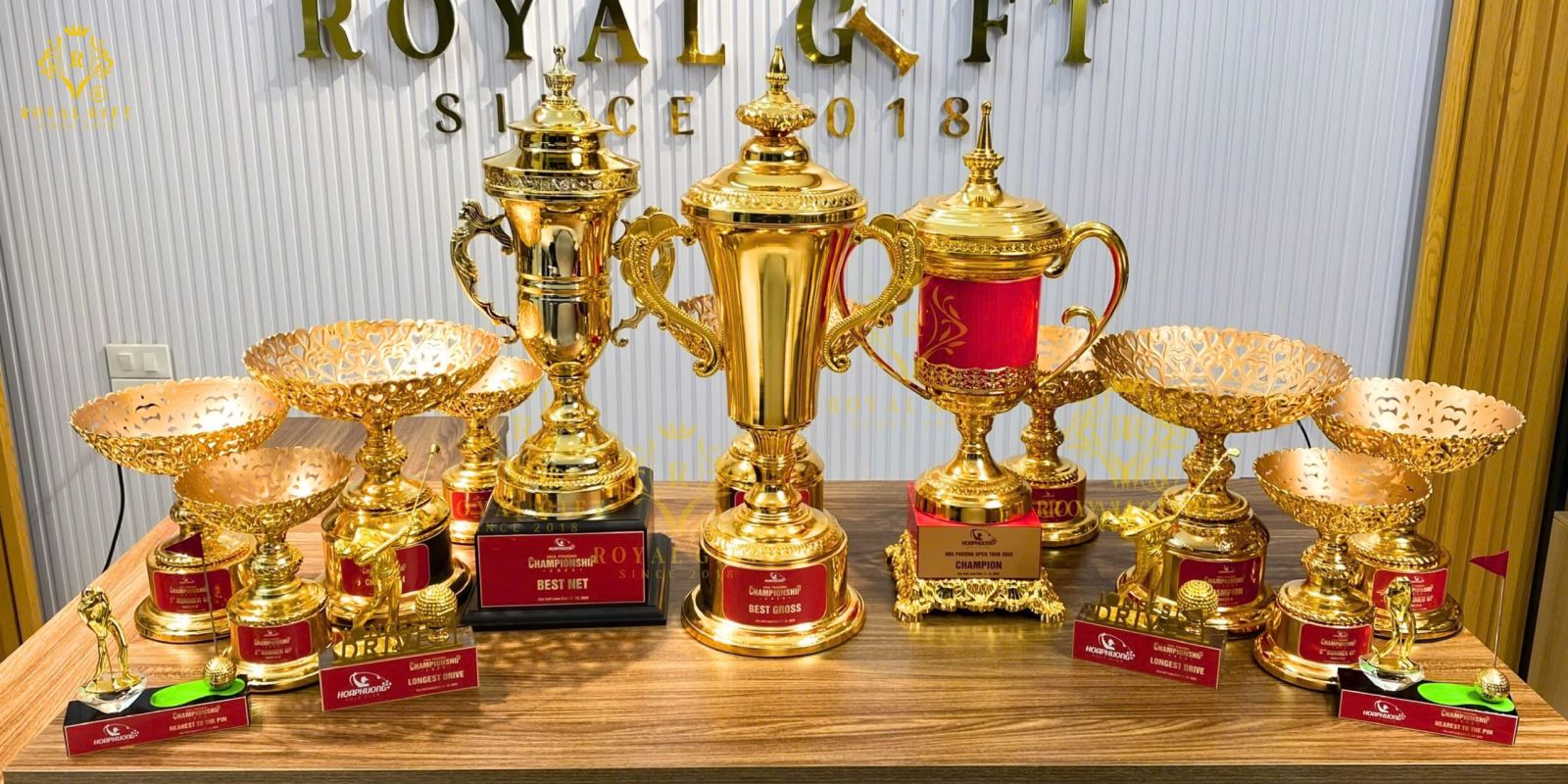 Từng chiếc cup được Royal Gift chế tác tỉ mỉ với độ hoàn thiện cao