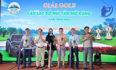 Bộ Cúp Golf Tại Giải CLB Núi Tản Mở Rộng Lần Thứ II 2026