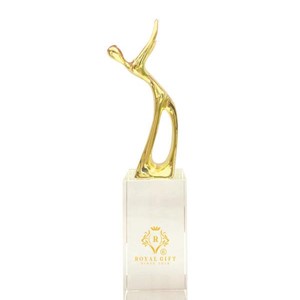CÚP NGHỆ THUẬT NGƯỜI ĐÁNH GOLF RG - KT - H04V 