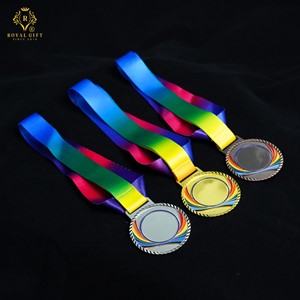 HUY CHƯƠNG RADIANT VICTORY - HGHCM6